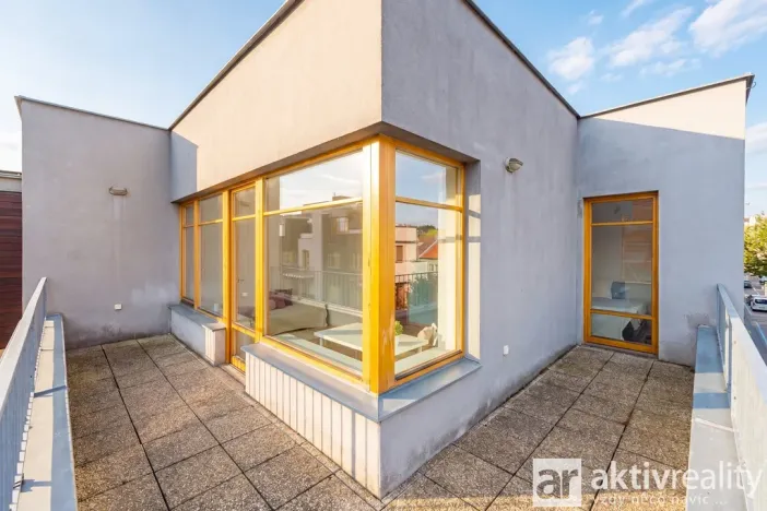 Prodej bytu 3+1, Praha - Žižkov, Mezi domky, 110 m2