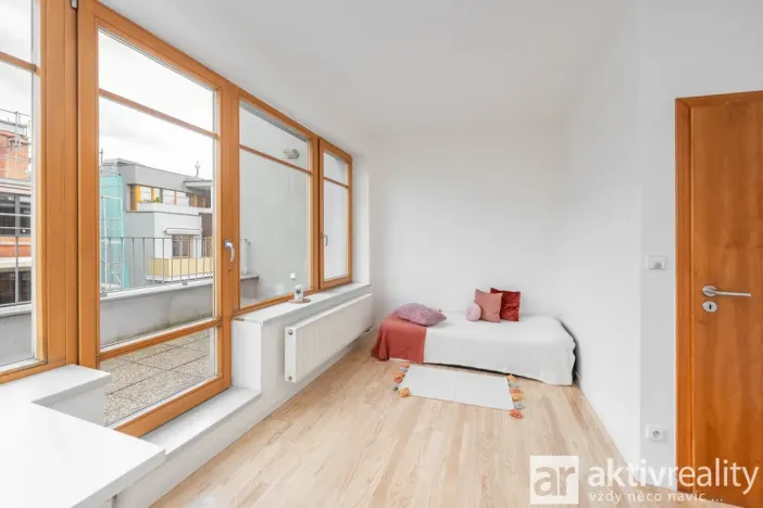 Prodej bytu 3+1, Praha - Žižkov, Mezi domky, 110 m2
