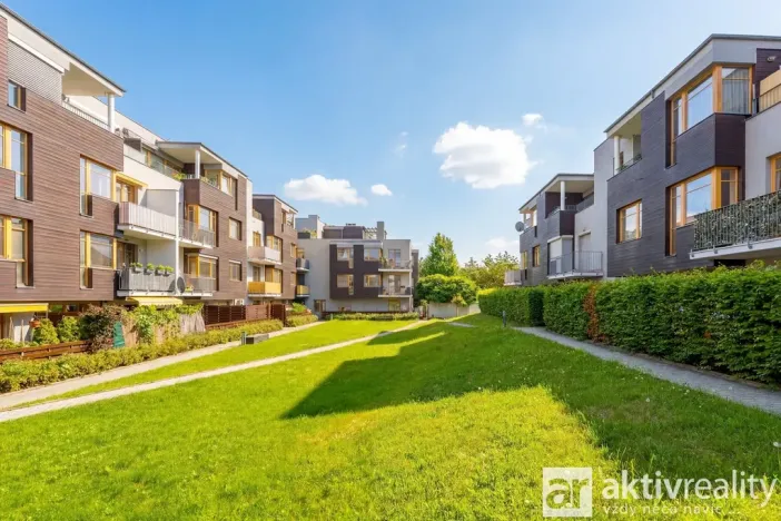 Prodej bytu 3+1, Praha - Žižkov, Mezi domky, 110 m2