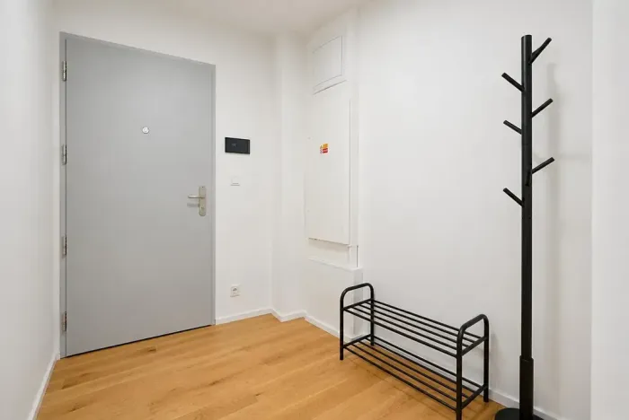 Pronájem bytu 2+kk, Praha - Hrdlořezy, Mezitraťová, 48 m2