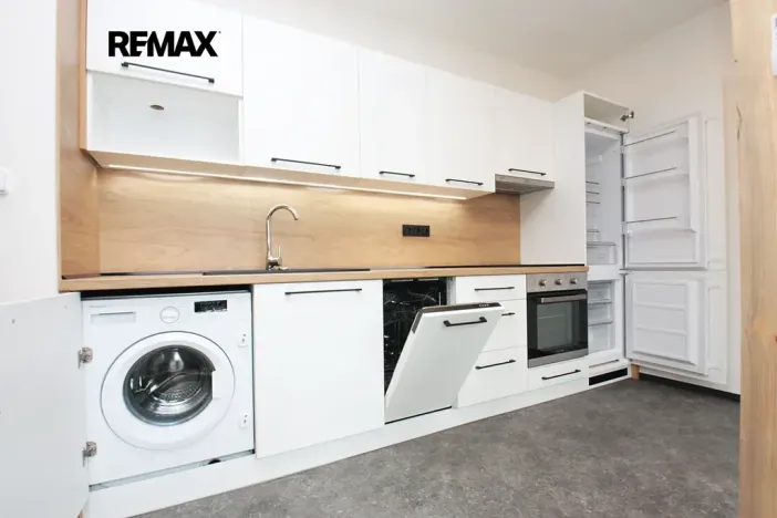 Pronájem bytu 2+kk, Kolín, Kmochova, 50 m2