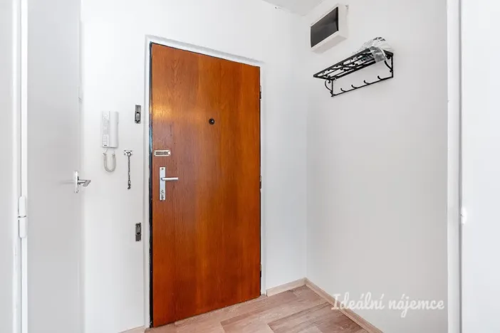 Pronájem bytu 2+kk, Praha, Slancova, 47 m2