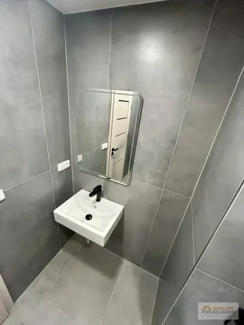 Prodej bytu 1+1, Broumov, Pionýrská, 36 m2