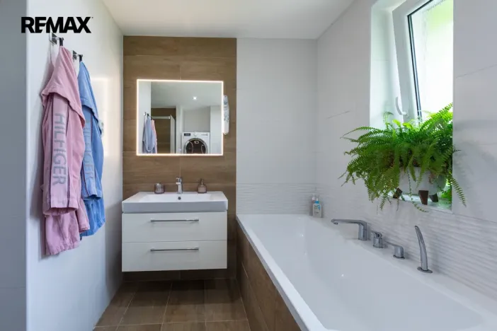 Prodej bytu 2+kk, Meziboří, Hornická, 58 m2