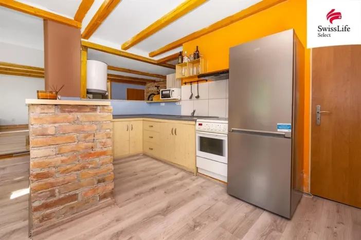 Prodej komerční nemovitosti, Holice, Holubova, 253 m2