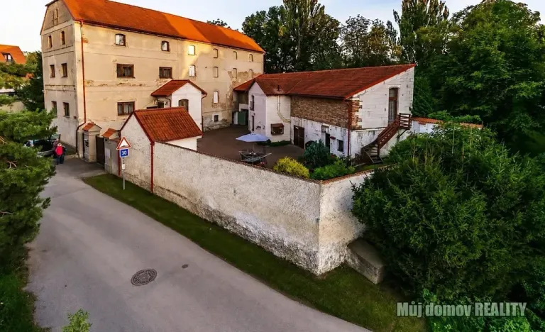Pronájem vícegeneračního domu, Praha - Písnice, Putimská, 13000 m2