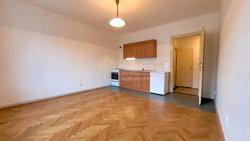Pronájem bytu 1+kk, Praha - Strašnice, Nad Primaskou, 23 m2