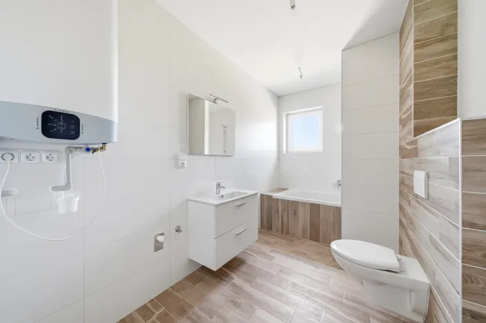 Prodej bytu 2+kk, Bahnhofstraße,Groß-Siegharts,Rakousko, 49 m2