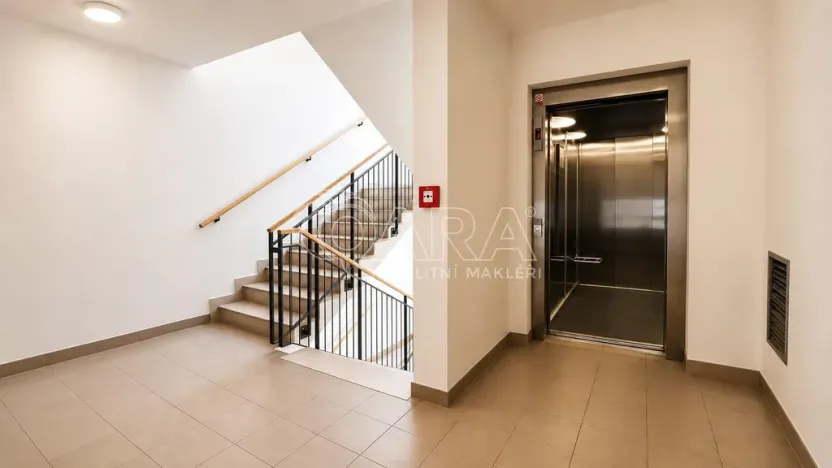 Prodej bytu 1+kk, Praha - Smíchov, Jindřicha Plachty, 40 m2