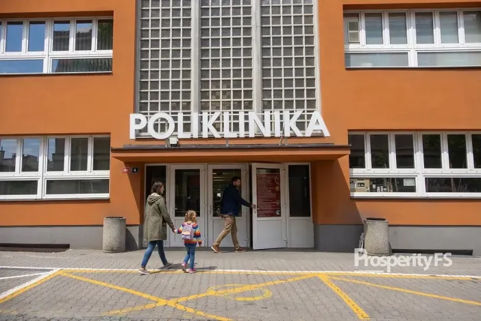 Pronájem komerční, Kladno, náměstí Svobody, 12 m2