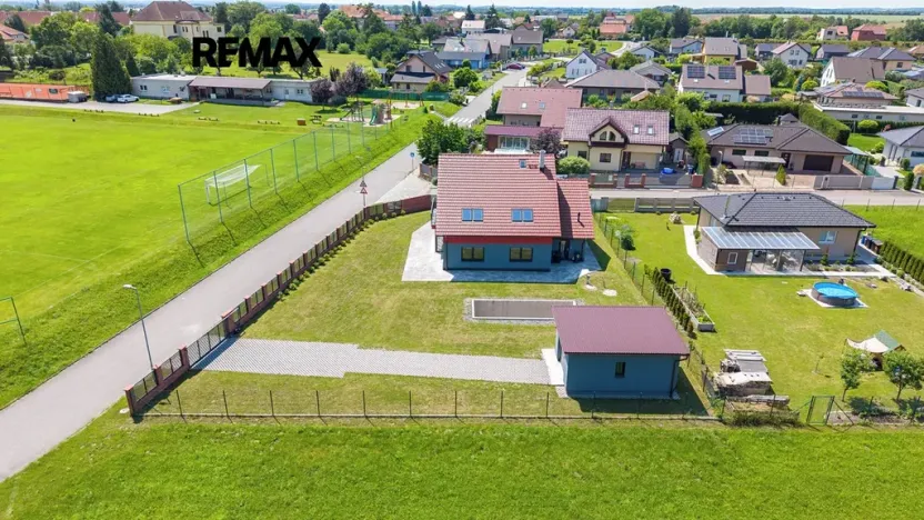 Prodej rodinného domu, Všechlapy, 180 m2