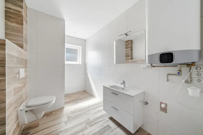 Prodej bytu 2+kk, Bahnhofstraße,Groß-Siegharts,Rakousko, 53 m2