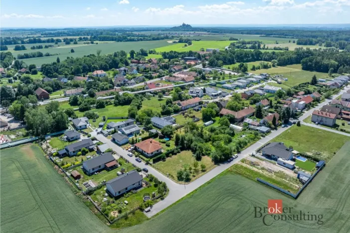 Prodej pole, Hrobice, 943 m2