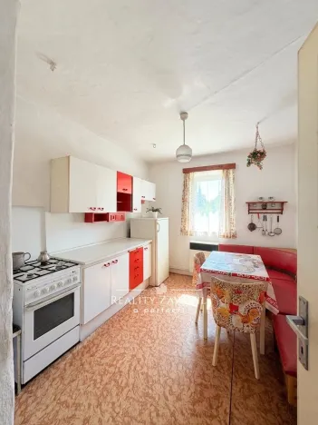 Prodej rodinného domu, Chvaletice - Hornická Čtvrť, 198 m2