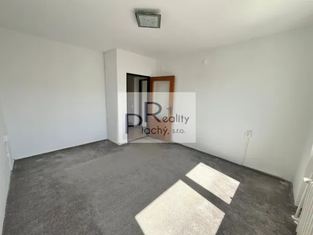 Pronájem bytu 2+1, Znojmo, Vančurova, 58 m2