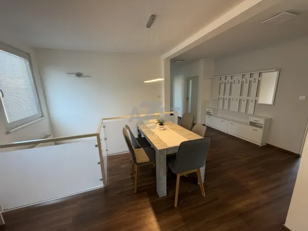 Prodej rodinného domu, Hostivice, Lipová, 300 m2