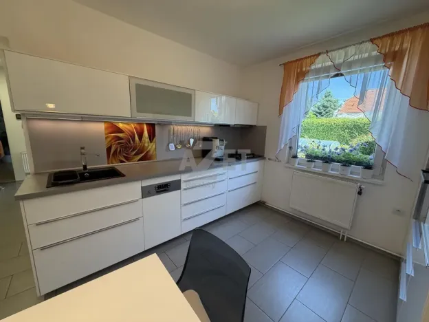 Prodej rodinného domu, Hostivice, Lipová, 300 m2