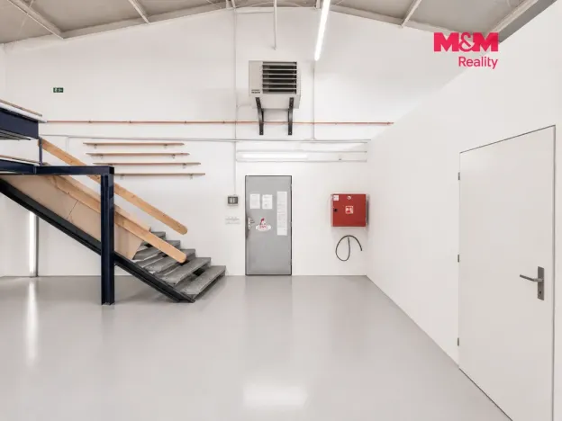 Pronájem obchodního prostoru, Králův Dvůr, Plzeňská, 405 m2