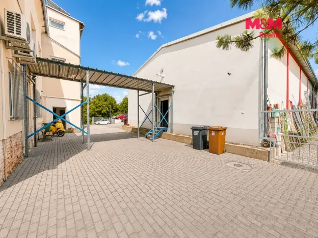 Pronájem obchodního prostoru, Králův Dvůr, Plzeňská, 405 m2