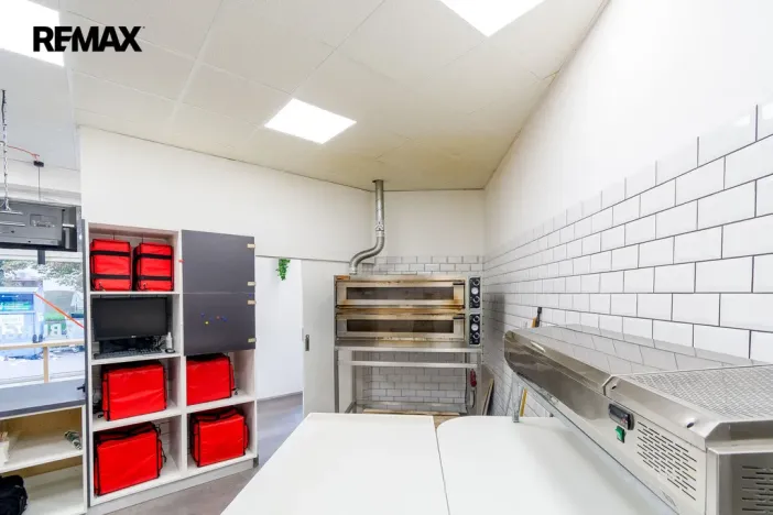 Pronájem restaurace, Hradec Králové - Pražské Předměstí, Habrmanova, 74 m2