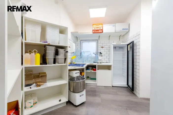 Pronájem restaurace, Hradec Králové - Pražské Předměstí, Habrmanova, 74 m2
