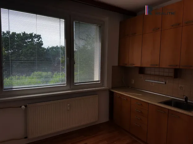Pronájem bytu 1+1, Zlín, Javorová, 34 m2