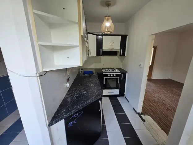 Prodej bytu 3+1, Postoloprty, Jiráskovo náměstí, 65 m2