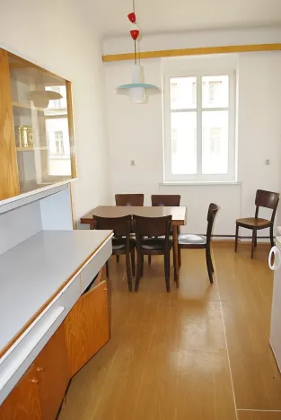 Pronájem bytu 2+1, Praha - Žižkov, Ostromečská, 80 m2