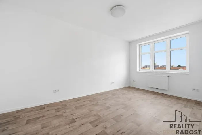 Pronájem bytu 2+kk, Pardubice - Zelené Předměstí, Teplého, 46 m2