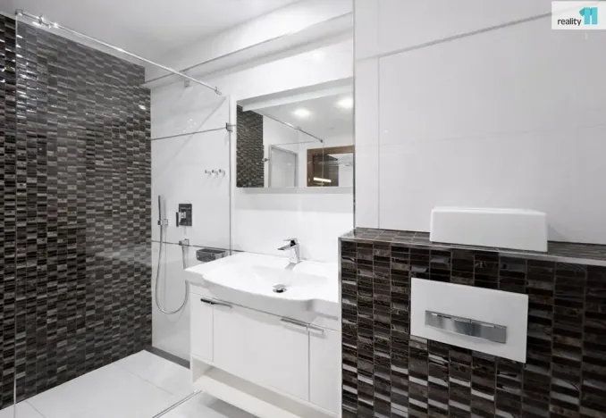 Prodej bytu 3+kk, Průhonice, Na Sídlišti III, 73 m2