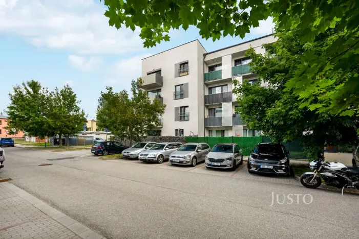Prodej bytu 3+kk, Rosice, Karla IV., 77 m2