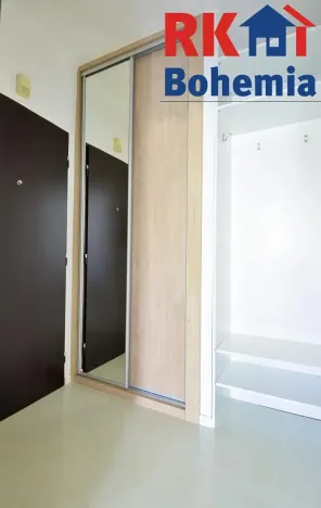 Pronájem bytu 1+kk, Praha - Vršovice, Jakutská, 28 m2