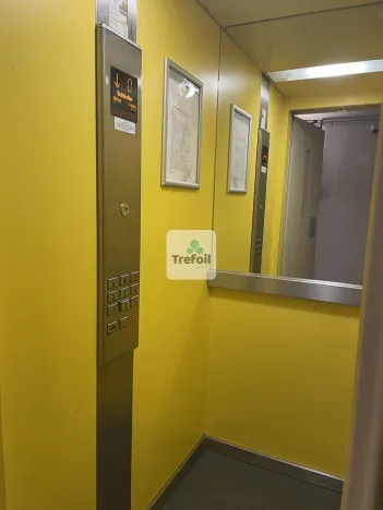 Prodej bytu 2+kk, Praha, Bazovského, 45 m2