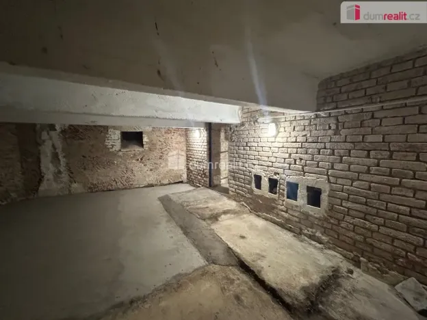 Pronájem skladu, Kolín - Kolín II, Kmochova, 40 m2