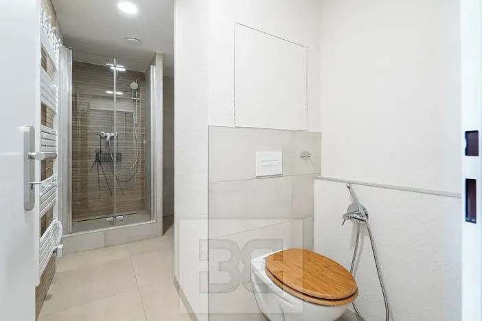 Pronájem bytu 2+kk, Praha - Prosek, Litvínovská, 45 m2