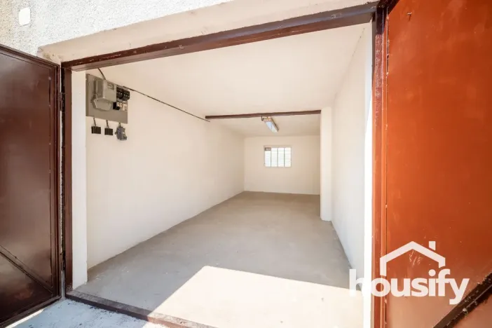 Pronájem garáže, Znojmo, Přímětická, 18 m2