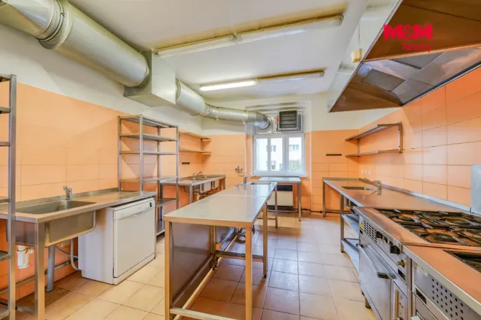 Pronájem obchodního prostoru, Plzeň - Skvrňany, Křimická, 65 m2