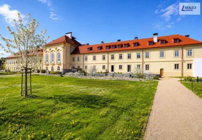 Pronájem bytu 1+kk, Jince, Slavíkova, 38 m2