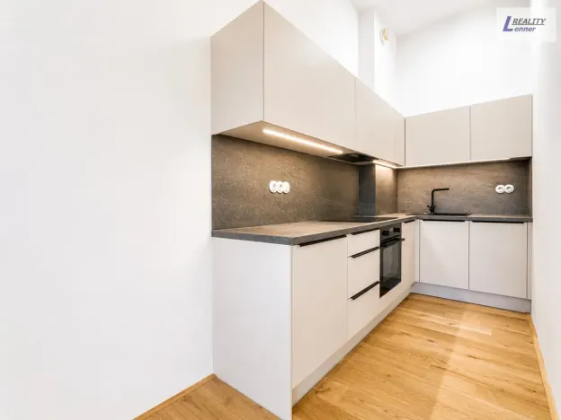 Pronájem bytu 1+kk, Jince, Slavíkova, 38 m2