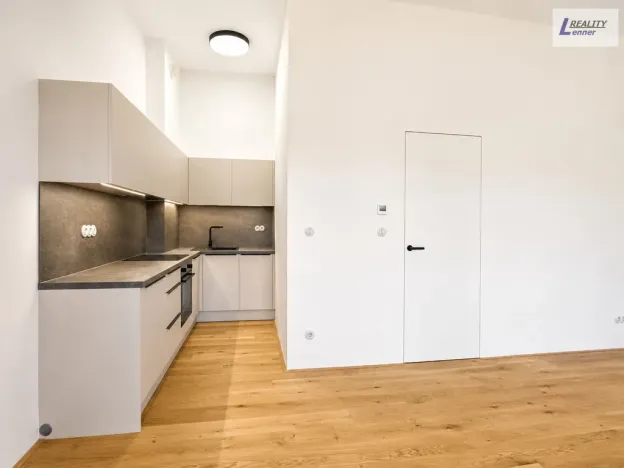 Pronájem bytu 1+kk, Jince, Slavíkova, 38 m2