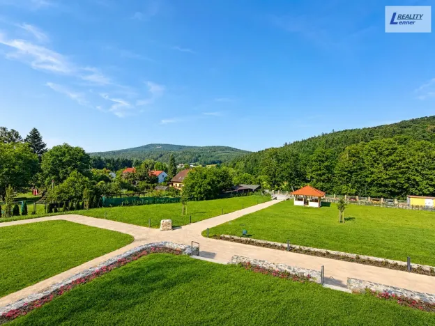 Pronájem bytu 1+kk, Jince, Slavíkova, 38 m2