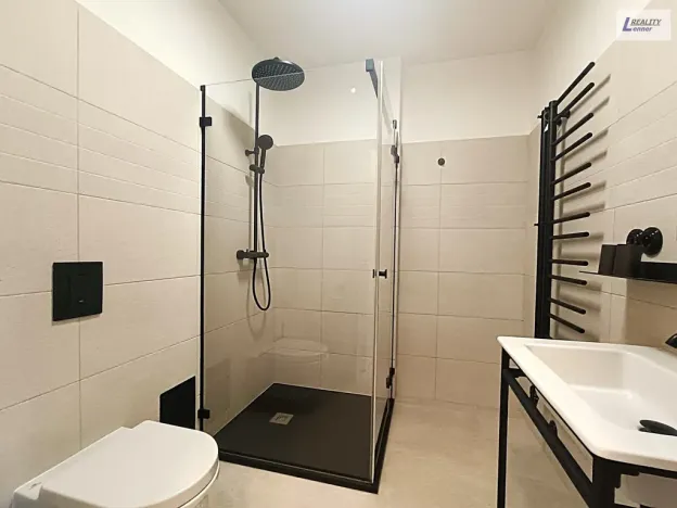 Pronájem bytu 1+kk, Jince, Slavíkova, 38 m2