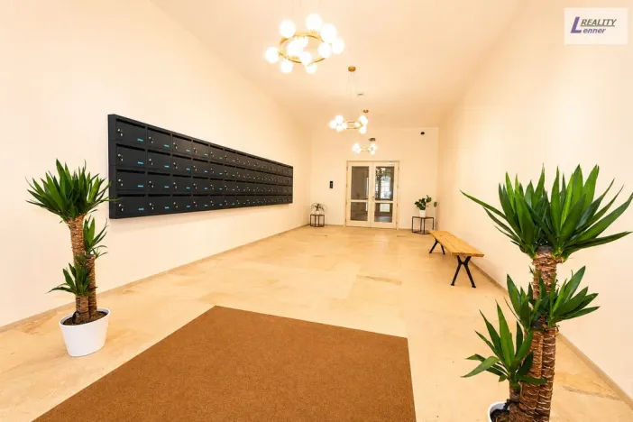 Pronájem bytu 1+kk, Jince, Slavíkova, 38 m2