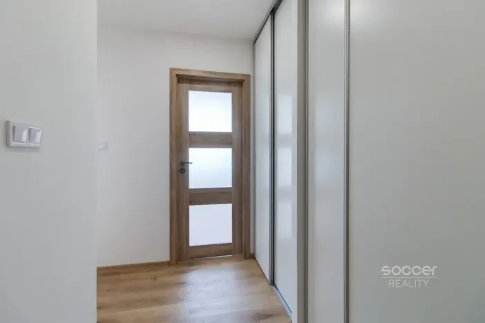 Pronájem bytu 2+kk, Praha - Prosek, Jetřichovická, 44 m2