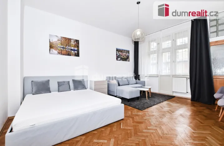 Pronájem bytu 2+1, Praha - Nové Město, Jungmannova, 51 m2