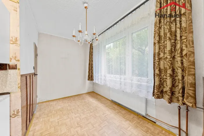 Prodej bytu 3+1, Děčín - Děčín III-Staré Město, Jezdecká, 67 m2