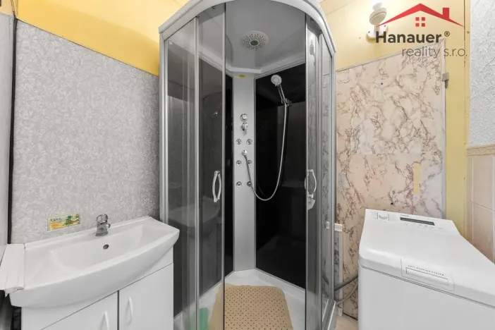 Prodej bytu 3+1, Děčín - Děčín III-Staré Město, Jezdecká, 67 m2