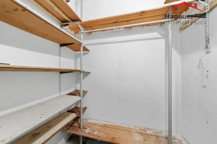 Prodej bytu 3+1, Děčín - Děčín III-Staré Město, Jezdecká, 67 m2