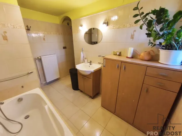 Prodej rodinného domu, Bystřice pod Hostýnem - Hlinsko pod Hostýnem, 187 m2