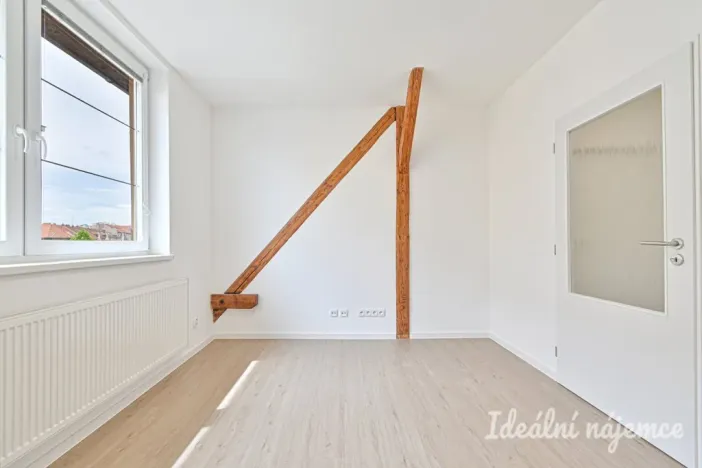 Pronájem bytu 1+1, Brno, Slovinská, 45 m2